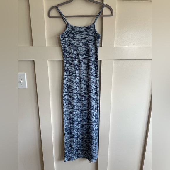 Blue Patterned Ribbed Maxi Dress - Picture 4 of 4